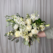 Load image into Gallery viewer, Loose & Airy Bouquet - The Blooming Idea
