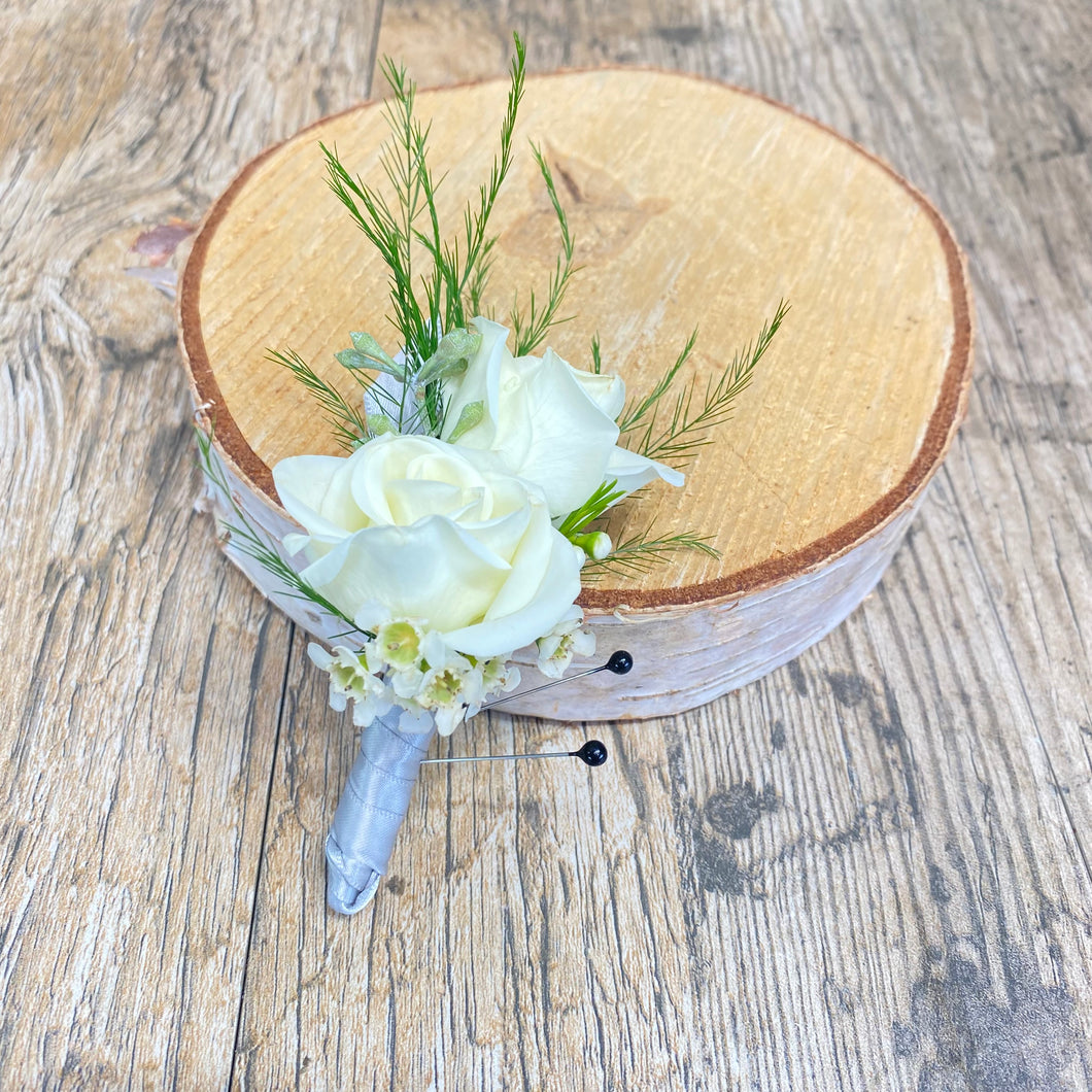 Spray Rose Boutonniere